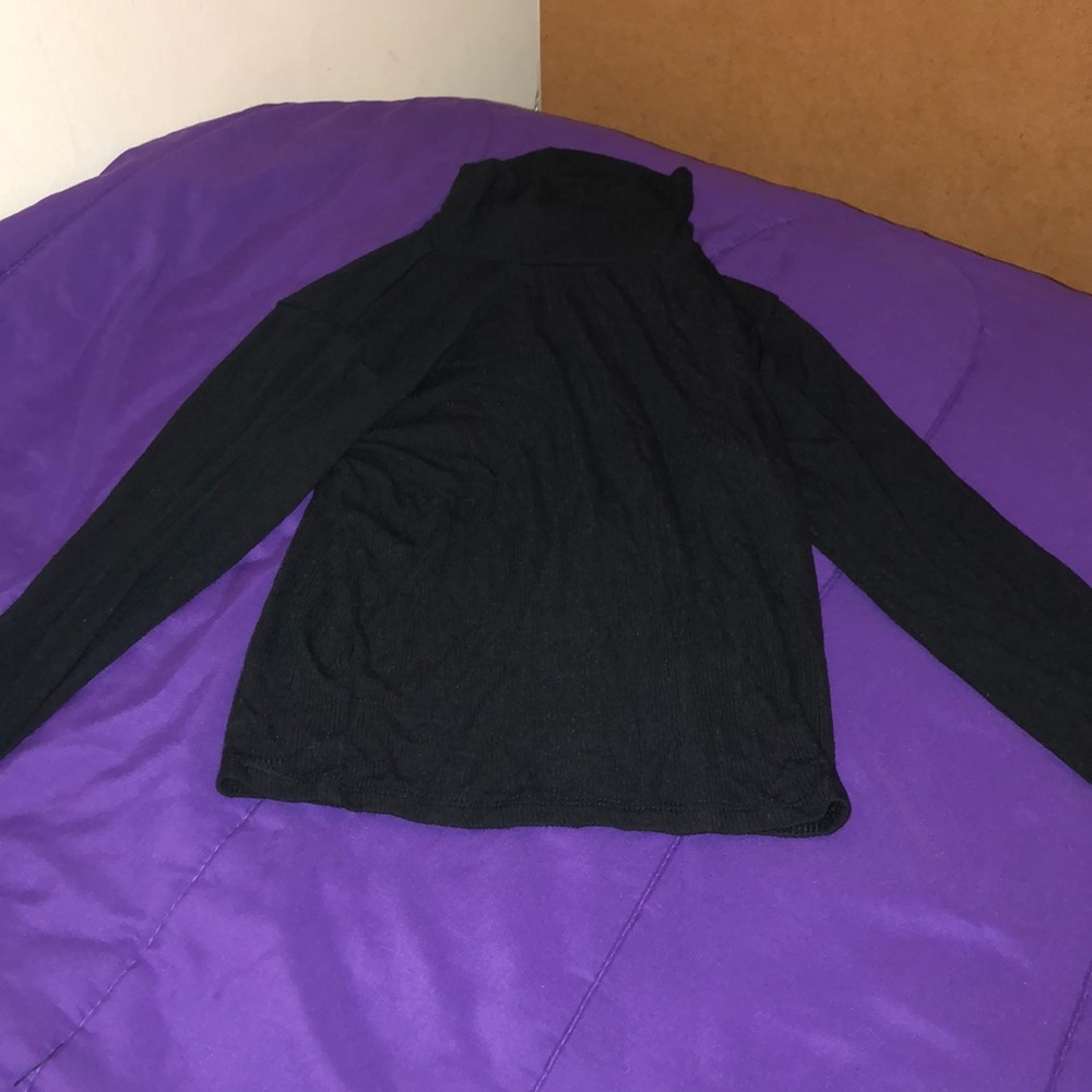 FASHIONNOVA Black Long sleeve turtleneck crop M